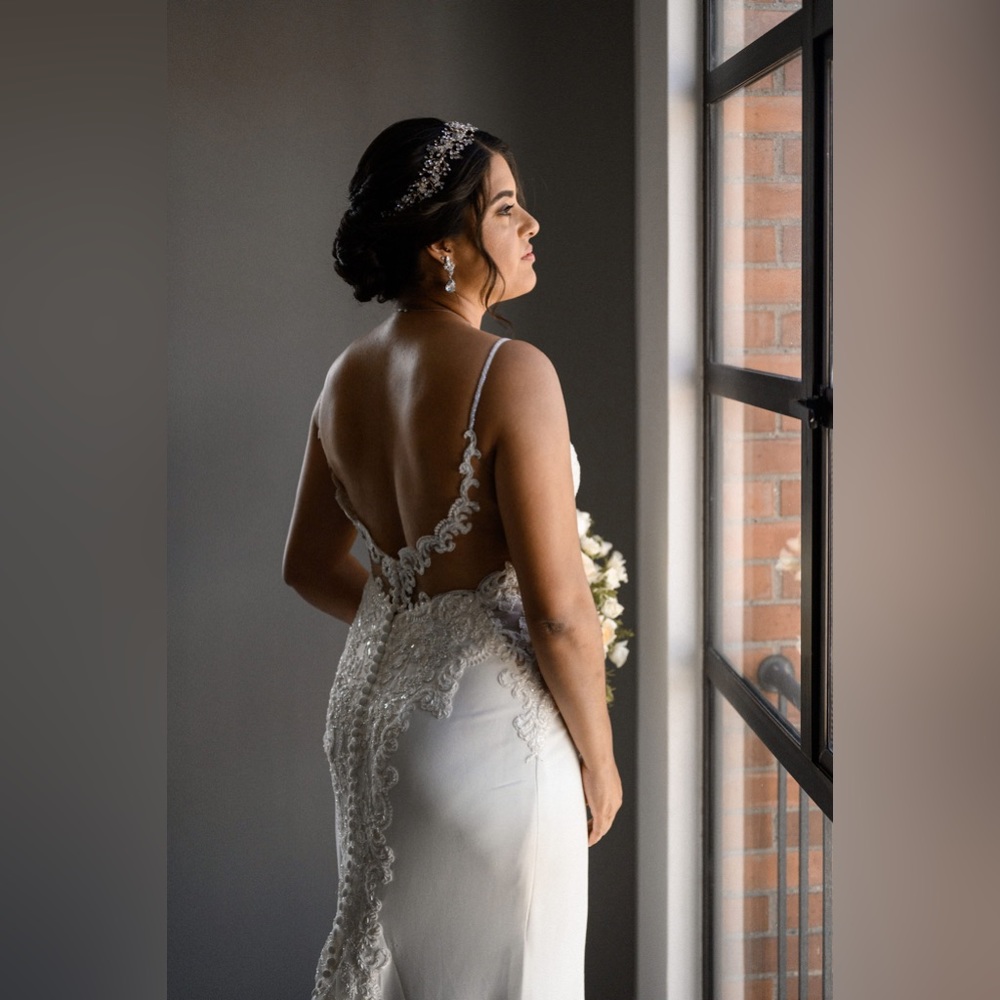 1004 Martina Liana Ivory Wedding Dress